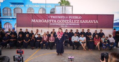 La futura gobernadora de Morelos, Margarita González Saravia, fue honrada por las autoridades y pobladores indígenas de Tetelcingo, reforzando su compromiso con la preservación de tradiciones y derechos de las comunidades originarias.
