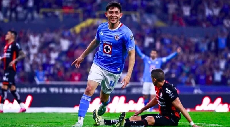 El mediocampista Alexis Gutiérrez, clave en el Cruz Azul de Anselmi, recibe la convocatoria de Javier Aguirre para representar a México en los cuartos de final de la Concacaf Nations League.