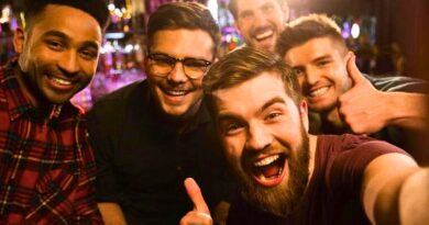 Esta fecha, instaurada en 1999, busca reconocer el rol de los hombres en la sociedad y promover la igualdad de género, destacando su aporte en distintos ámbitos.