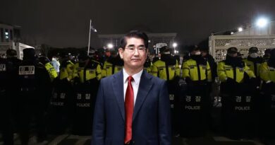 Kim Yong-hyun asume responsabilidad por la implementación de la ley marcial, que generó controversias políticas y sociales en Corea del Sur.