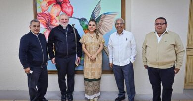 En reunión con el obispo de Chilpancingo-Chilapa y presbíteros, Salgado Pineda destacó la importancia de la unión social para fortalecer la paz.