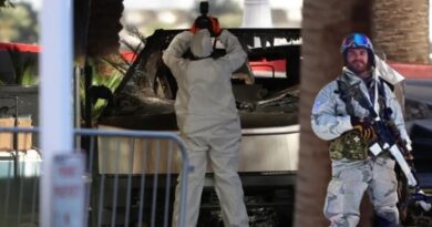 La explosión del vehículo eléctrico en las inmediaciones del hotel del presidente electo Donald Trump deja una víctima fatal y abre líneas de investigación por terrorismo.