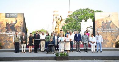 Cinco distinguidos morelenses reciben la Venera “José María Morelos y Pavón 2025” por su excelencia en cultura, deporte, salud y desarrollo social.