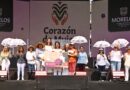 La gobernadora Margarita González Saravia entregó tarjetas a mujeres de 55 a 59 años como parte de un plan integral de bienestar, asistencia y empoderamiento.