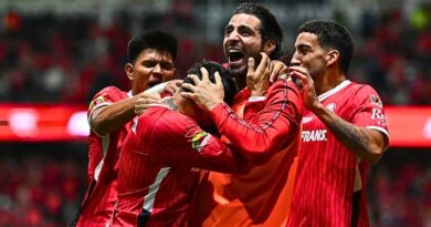 Los Diablos Rojos vencieron 2-0 al América en el Nemesio Diez y rompieron una sequía de 15 años sin campeonatos; evitaron además un histórico tetracampeonato azulcrema.