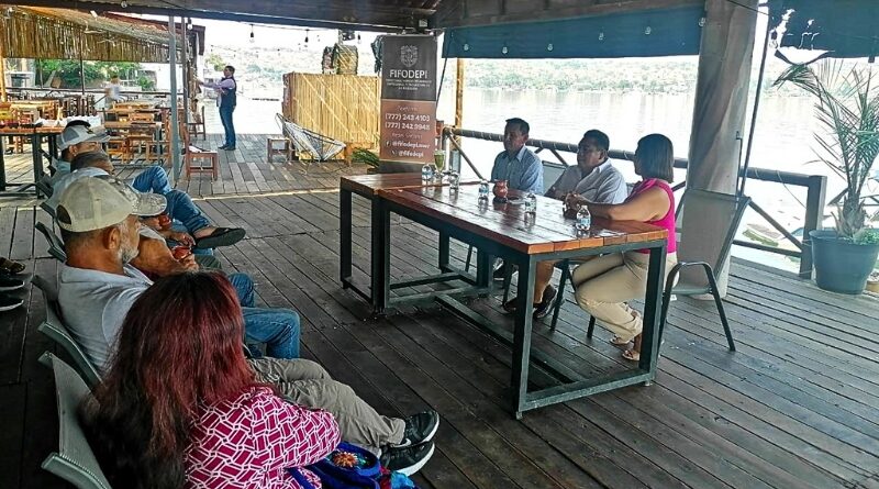 Gobierno de Morelos y FIFODEPI presentan a empresarios del Lago de Tequesquitengo programas de financiamiento gratuitos para fortalecer su economía
