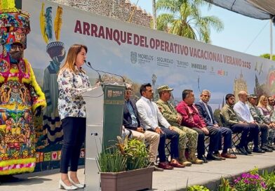 La gobernadora Margarita González Saravia da inicio al operativo vacacional desde el Palacio de Cortés, reforzando la seguridad y promoviendo el arte en Morelos.
