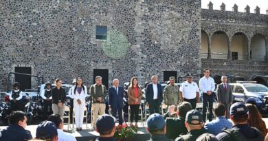 Gobernadora Margarita González Saravia y alcalde de Cuernavaca entregan unidades y uniformes a SEPRAC, en muestra de coordinación intergubernamental