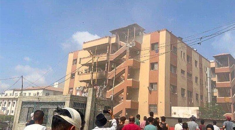 Un bombardeo israelí impactó el Hospital Nasser en Jan Yunis; organismos internacionales exigen justicia y califican el hecho como crimen de guerra.