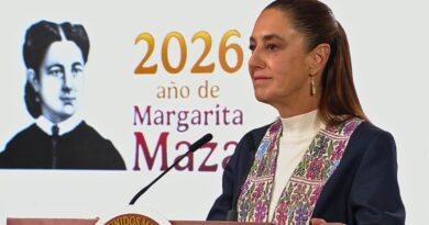 La iniciativa enviada al Congreso redefine la representación proporcional, reduce el Senado y plantea recortes al financiamiento partidista y al INE rumbo a 2027.