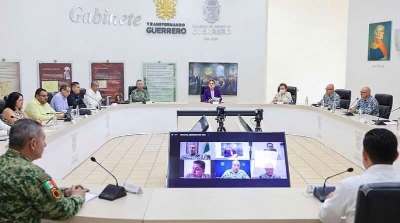 En Mesa de Paz, Salgado Pineda subraya coordinación interestatal tras destrucción de estupefacientes; operativo interinstitucional consolida avances en seguridad para Guerrero.