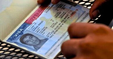 La revisión migratoria estadounidense endurece el control sobre extranjeros por delitos, fraude, violaciones migratorias, seguridad nacional y turismo de nacimiento.