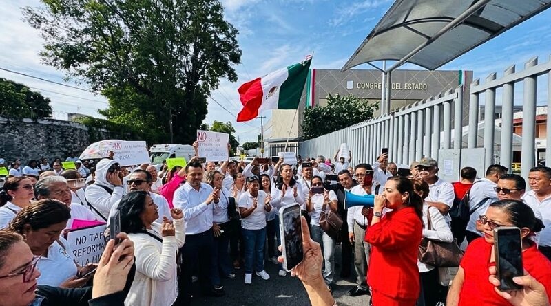 Sindicatos de activos, jubilados y pensionados acuden al Congreso estatal para exigir que ningún cambio legal reduzca sus prestaciones ya adquiridas