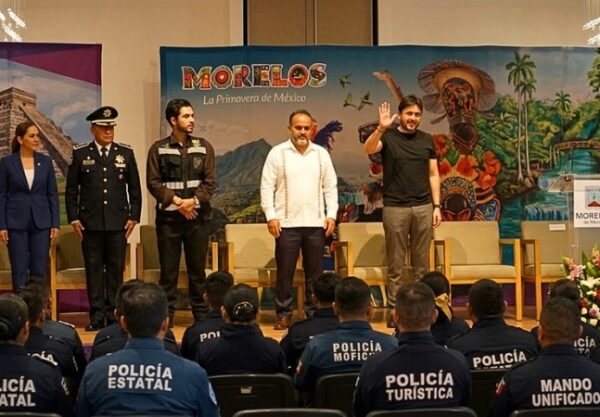 Agentes concluyeron cursos de auxilio vial, primeros auxilios y patrimonio estatal para fortalecer la atención a viajeros y residentes.