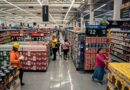 La estimación oportuna del instituto atribuye el avance a la industria y los servicios, aunque frente a julio el crecimiento mensual sería de 0.1%