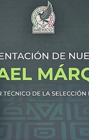 El estratega mexicano inició los trabajos con el plantel rumbo al Mundial 2030; su debut en la fecha FIFA será este sábado ante Colombia.