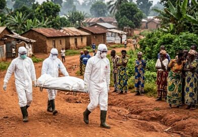 El brote de ébola en el este del Congo se convirtió en el mayor de la historia del país, con miles de casos y una respuesta limitada por conflicto y desconfianza.